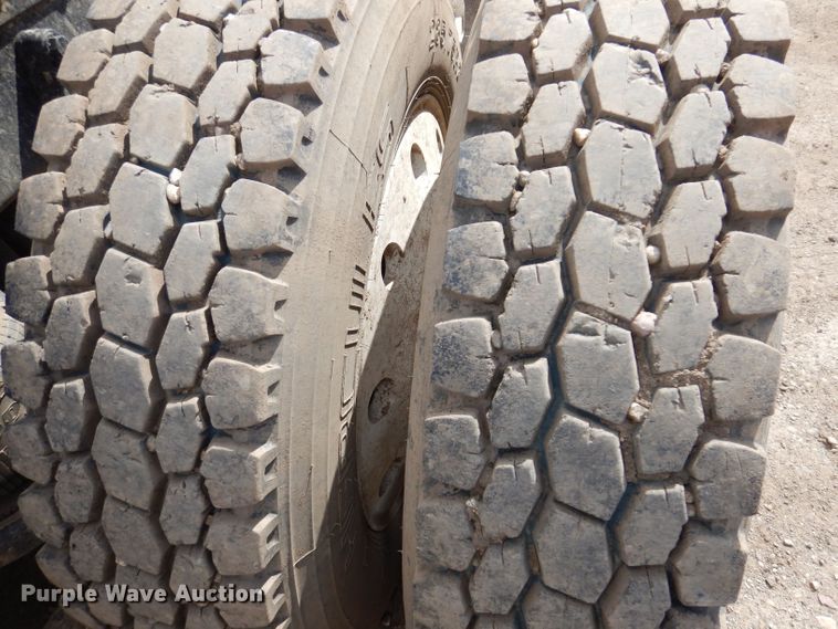 image for item KN9967 1990 Kenworth T600  semi truck