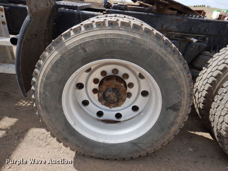 image for item KN9967 1990 Kenworth T600  semi truck