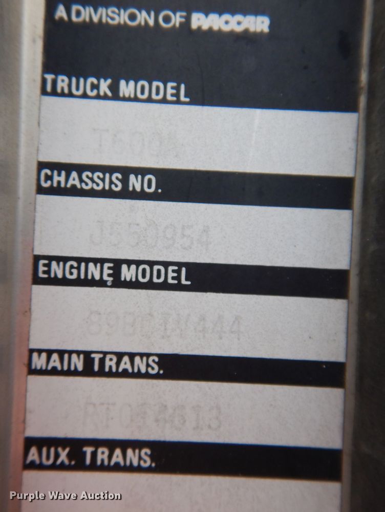 image for item KN9967 1990 Kenworth T600  semi truck