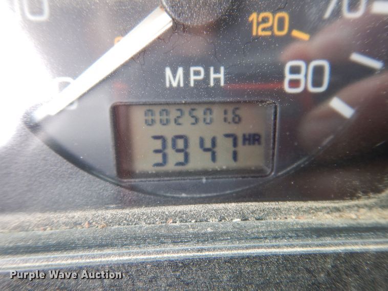 image for item KN9989 1994 White GMC WG  semi truck