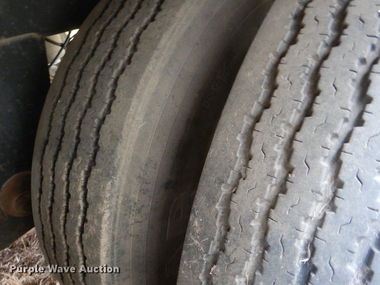 image for item KP9206 2001 Imco  walking floor trailer