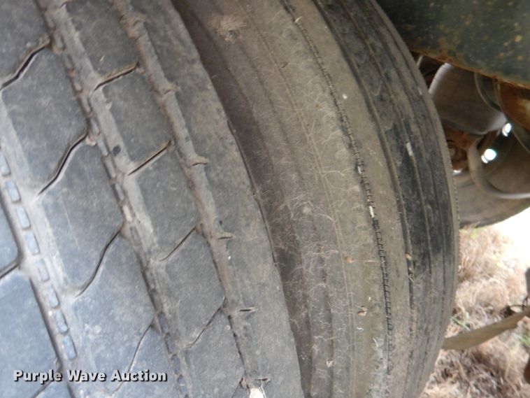 image for item KP9206 2001 Imco  walking floor trailer