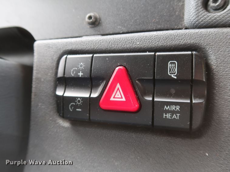 image for item KR9810 2017 Freightliner Cascadia 125  semi truck