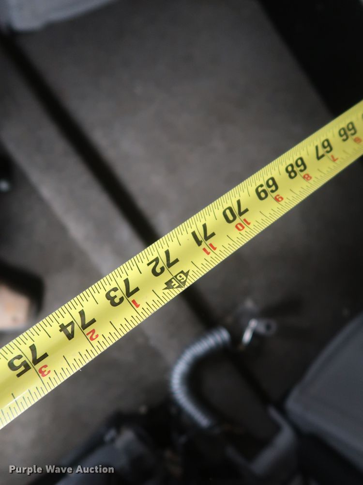 image for item KR9812 2016 Peterbilt 579  semi truck