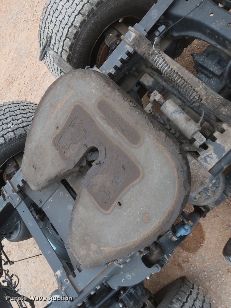 image for item KR9812 2016 Peterbilt 579  semi truck