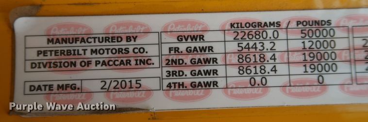 image for item KR9812 2016 Peterbilt 579  semi truck