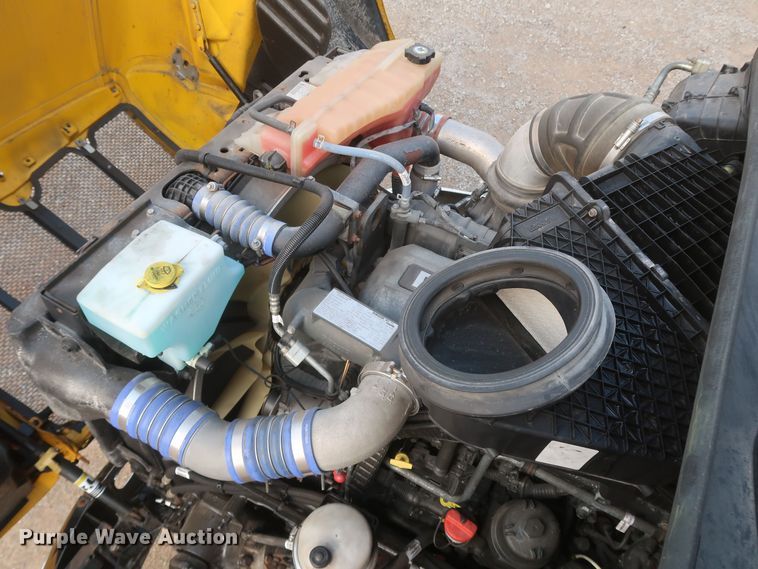 image for item KR9813 2016 Peterbilt 579  semi truck