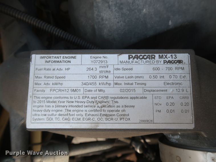 image for item KR9813 2016 Peterbilt 579  semi truck