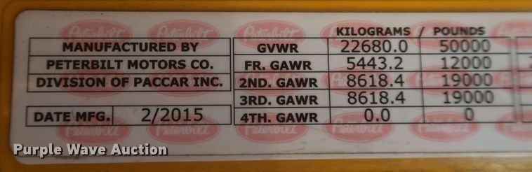 image for item KR9813 2016 Peterbilt 579  semi truck