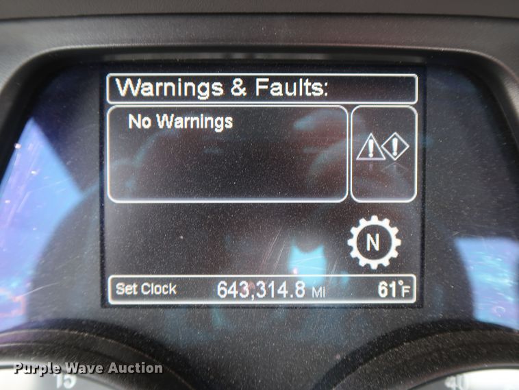 image for item KR9817 2017 Peterbilt 579  semi truck