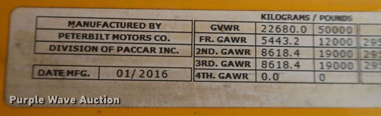 image for item KR9817 2017 Peterbilt 579  semi truck