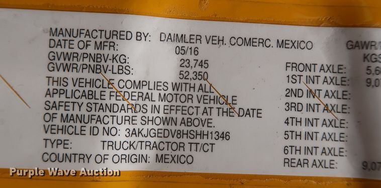 image for item KR9818 2017 Freightliner Cascadia 125  semi truck