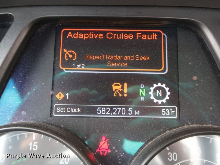 image for item KR9822 2019 Peterbilt 579  semi truck