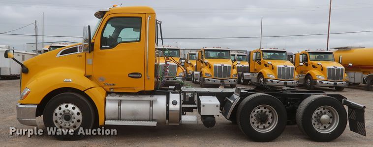 image for item KR9823 2019 Kenworth T680  semi truck