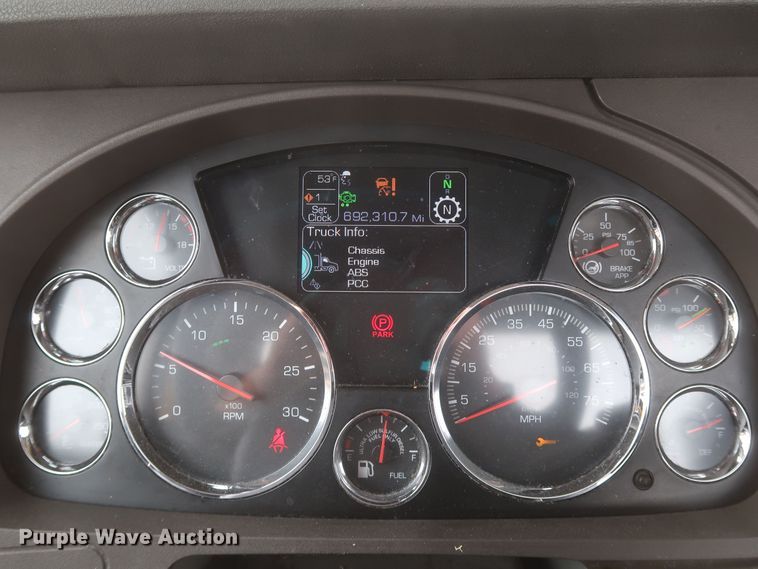 image for item KR9823 2019 Kenworth T680  semi truck