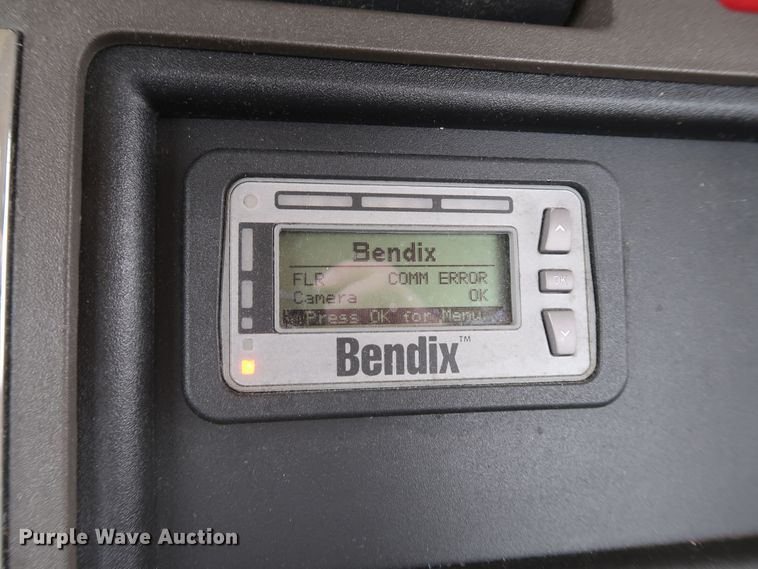 image for item KR9823 2019 Kenworth T680  semi truck