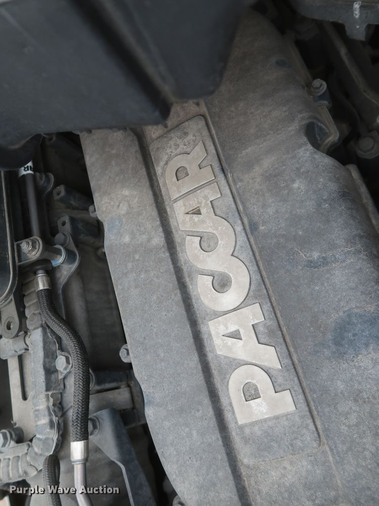 image for item KR9823 2019 Kenworth T680  semi truck