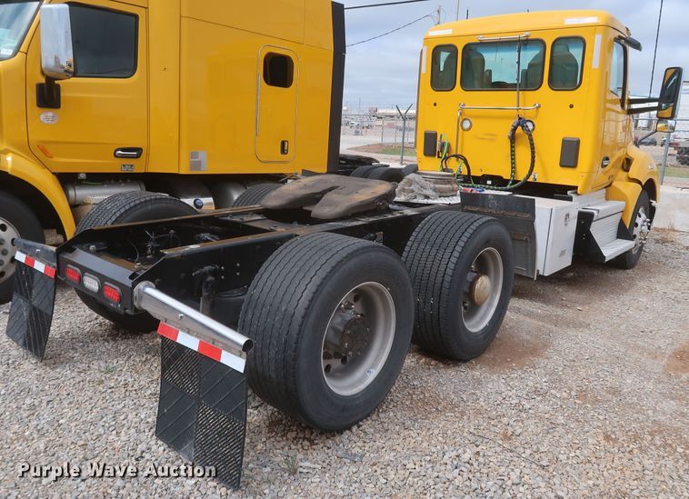 image for item KR9824 2019 Kenworth T680  semi truck