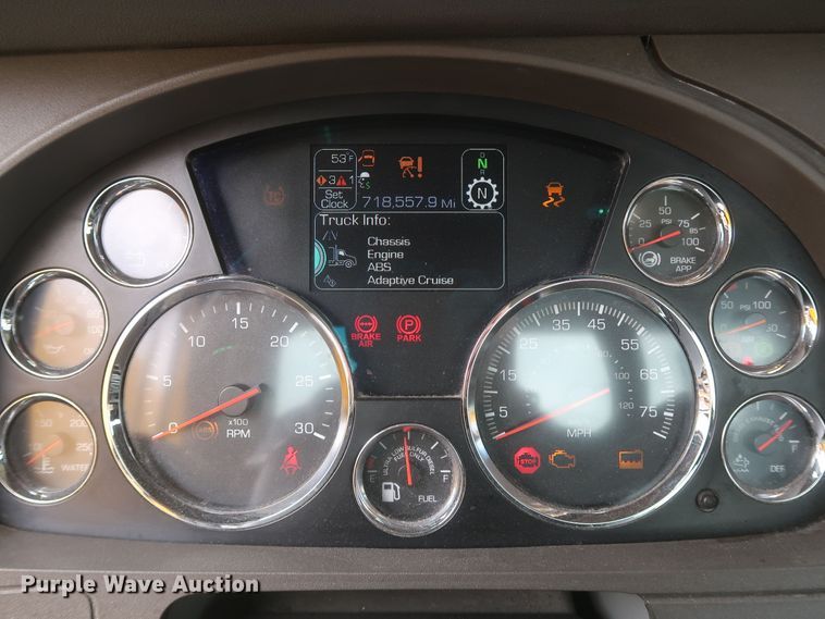 image for item KR9824 2019 Kenworth T680  semi truck