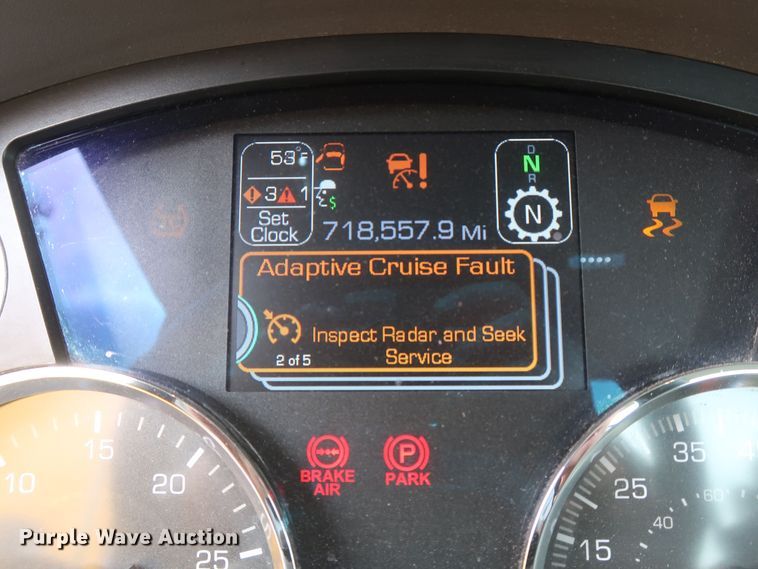 image for item KR9824 2019 Kenworth T680  semi truck