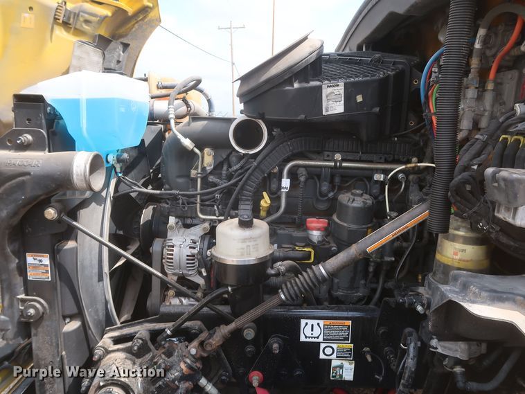 image for item KR9824 2019 Kenworth T680  semi truck