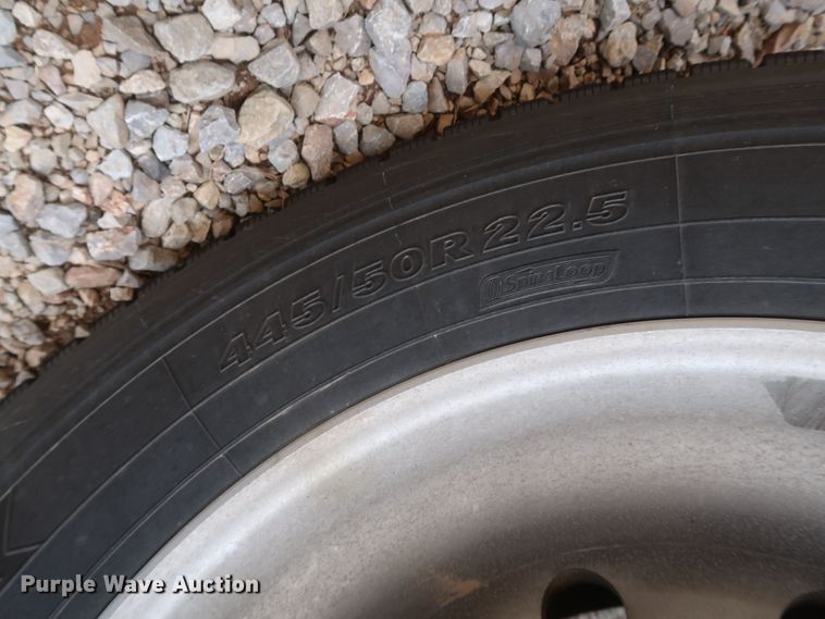 image for item KR9824 2019 Kenworth T680  semi truck