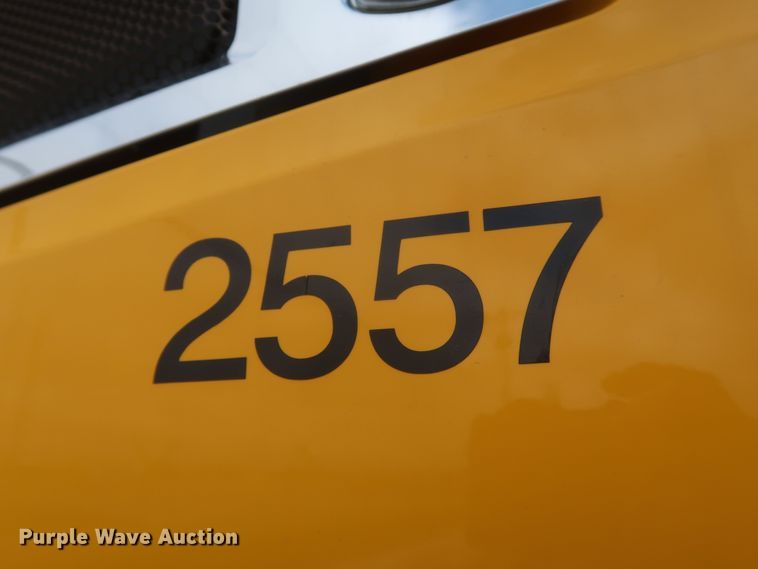 image for item KR9824 2019 Kenworth T680  semi truck