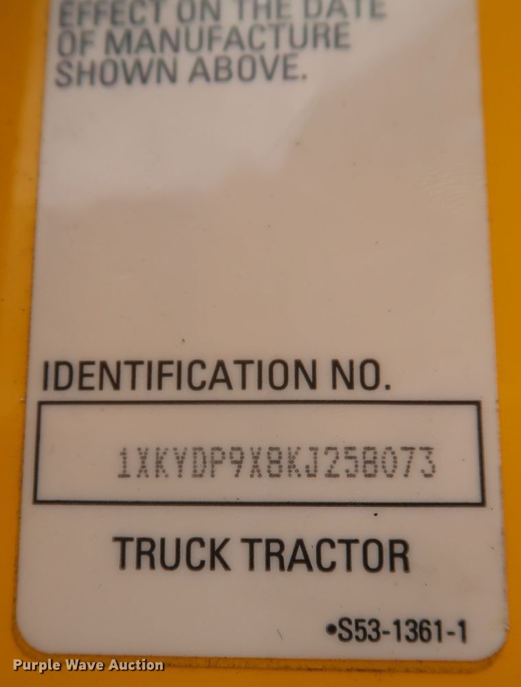 image for item KR9824 2019 Kenworth T680  semi truck
