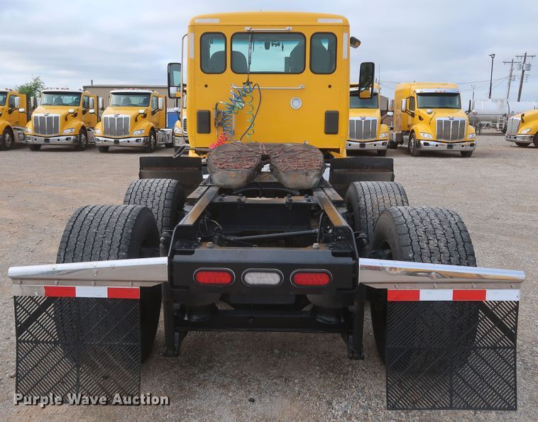 image for item KR9825 2019 Kenworth T680  semi truck