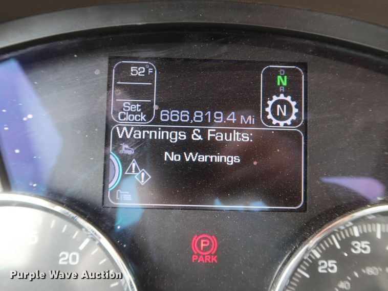 image for item KR9825 2019 Kenworth T680  semi truck