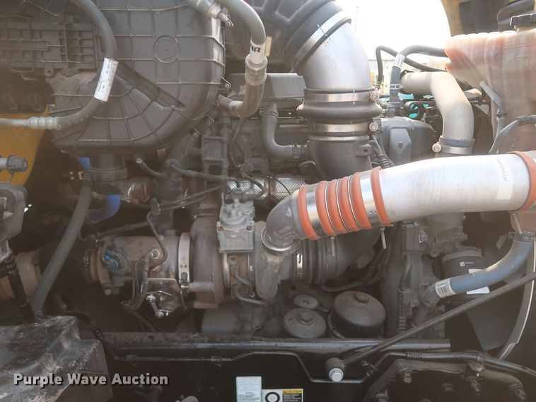 image for item KR9825 2019 Kenworth T680  semi truck