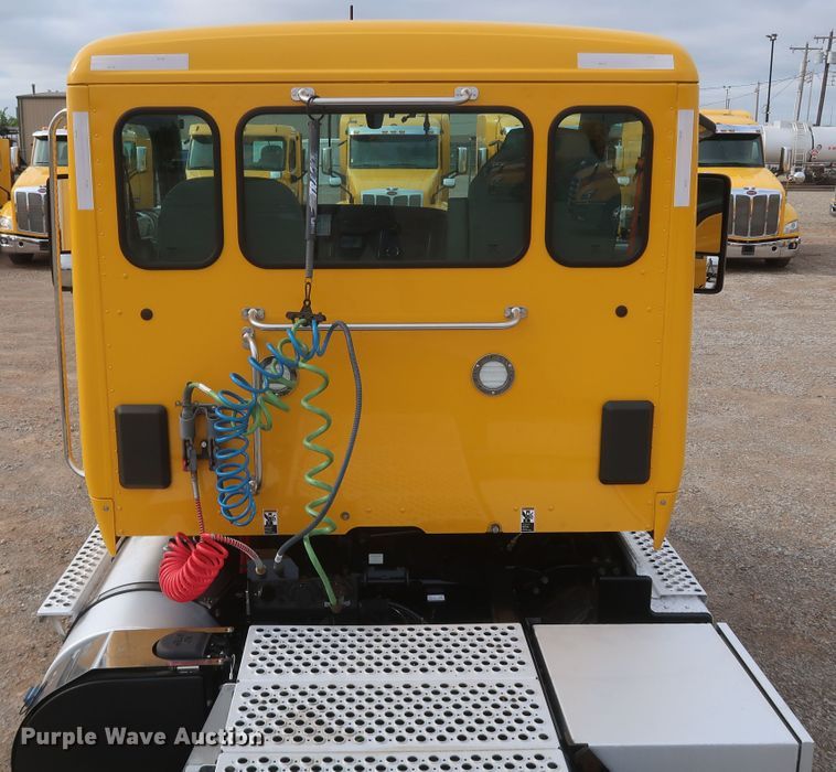 image for item KR9825 2019 Kenworth T680  semi truck