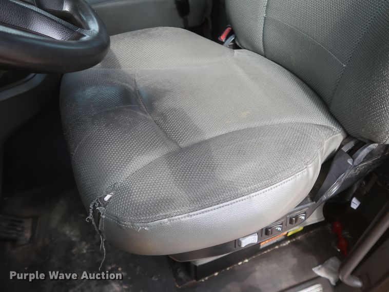 image for item KR9826 2019 Kenworth T680  semi truck