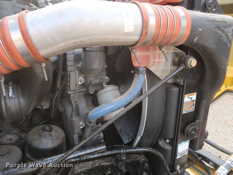 image for item KR9826 2019 Kenworth T680  semi truck