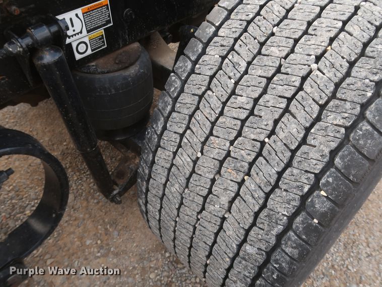 image for item KR9826 2019 Kenworth T680  semi truck