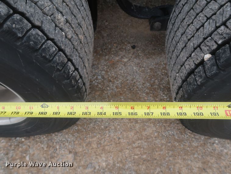 image for item KR9826 2019 Kenworth T680  semi truck