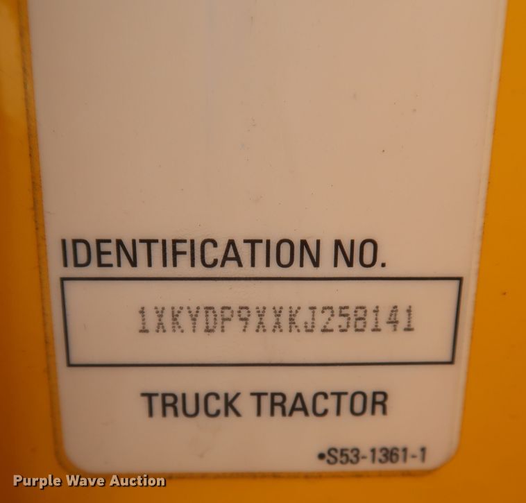 image for item KR9826 2019 Kenworth T680  semi truck