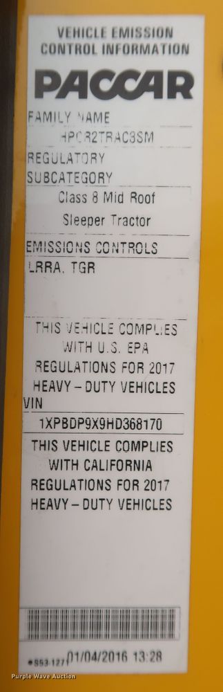 image for item KR9827 2017 Peterbilt 579  semi truck