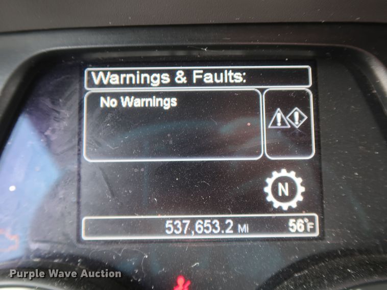 image for item KR9828 2016 Peterbilt 579  semi truck