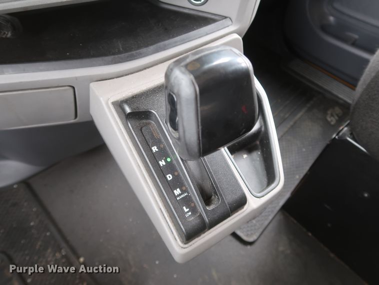 image for item KR9828 2016 Peterbilt 579  semi truck