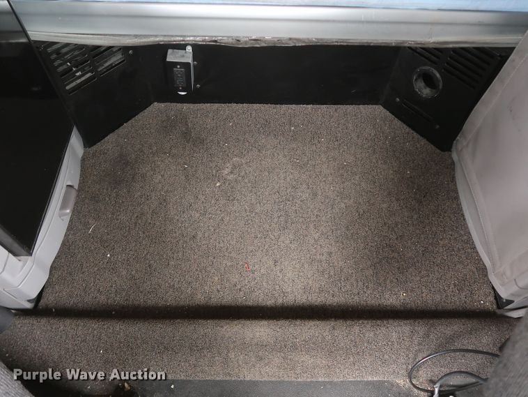 image for item KR9828 2016 Peterbilt 579  semi truck