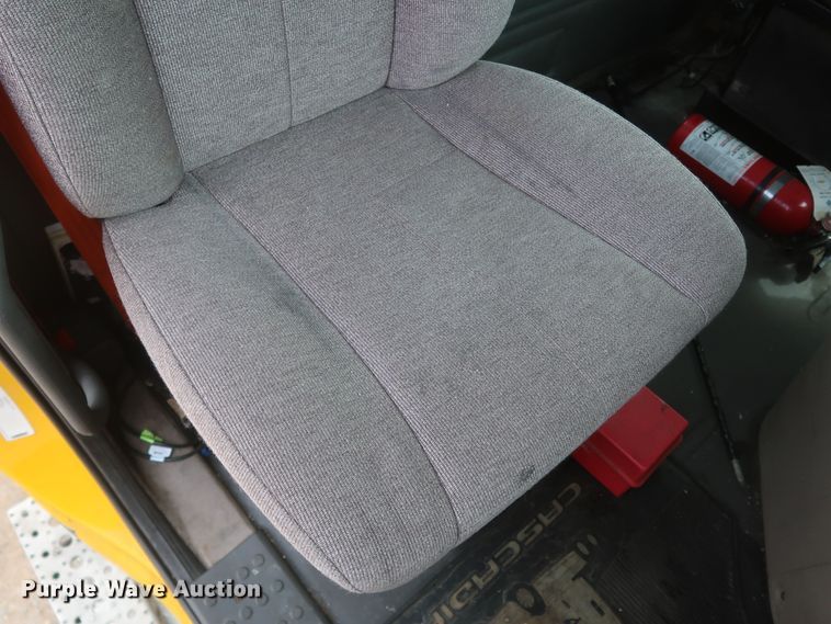 image for item KR9829 2015 Freightliner Cascadia 125  semi truck