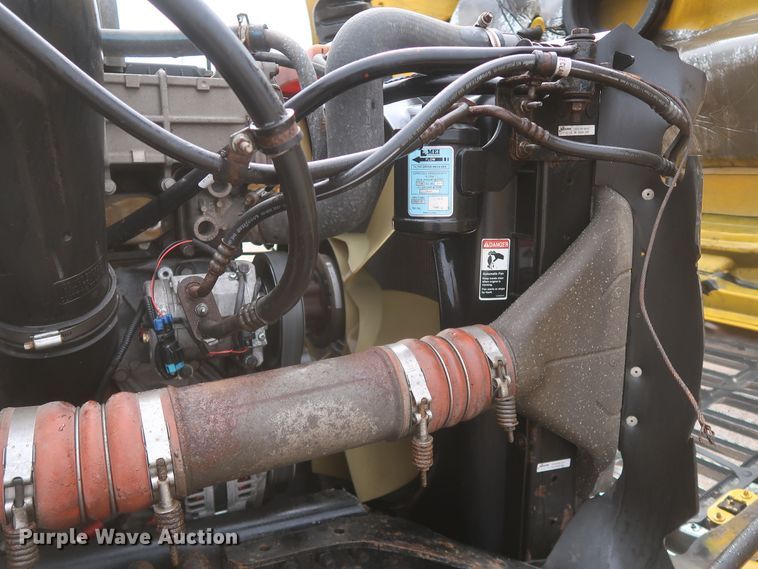 image for item KR9829 2015 Freightliner Cascadia 125  semi truck