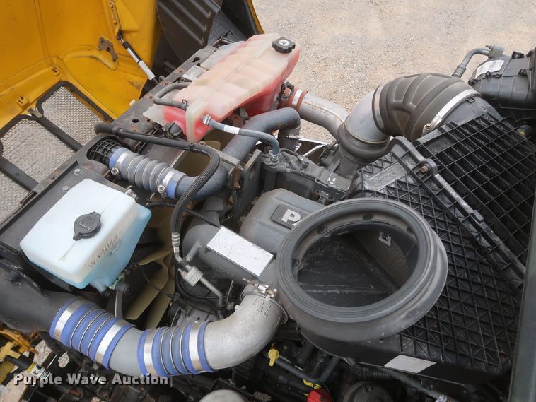 image for item KR9830 2016 Peterbilt 579  semi truck