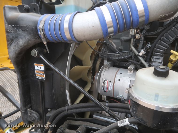 image for item KR9831 2016 Peterbilt 579  semi truck