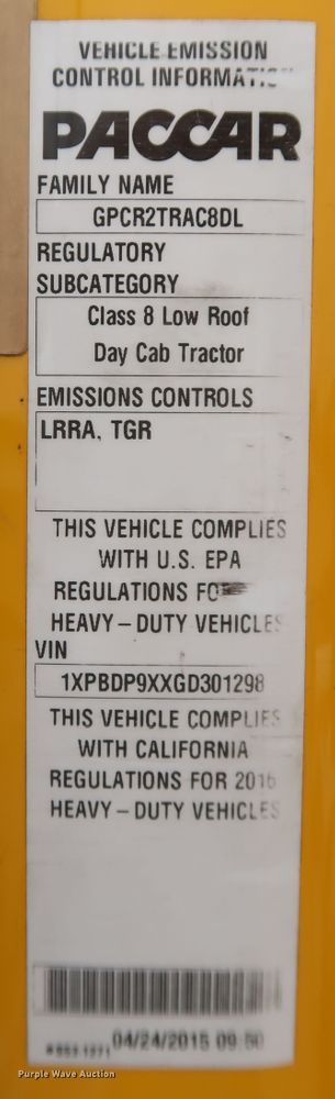 image for item KR9831 2016 Peterbilt 579  semi truck