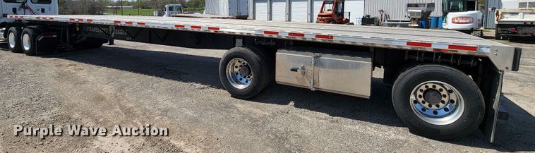 image for item KT9830 2021 Transcraft  flatbed trailer