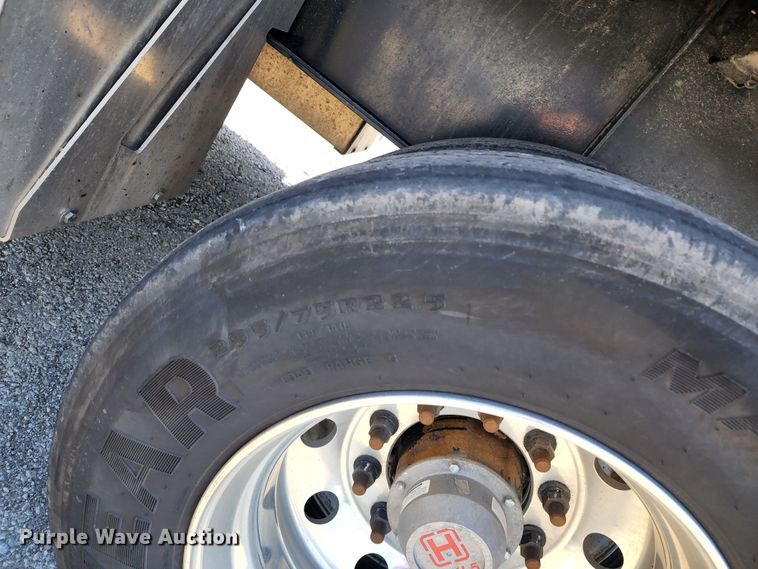 image for item KT9830 2021 Transcraft  flatbed trailer