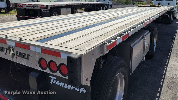image for item KT9832 2021 Transcraft  flatbed trailer