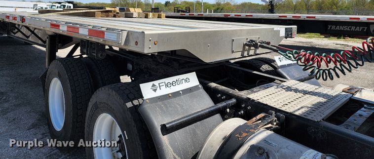 image for item KT9832 2021 Transcraft  flatbed trailer